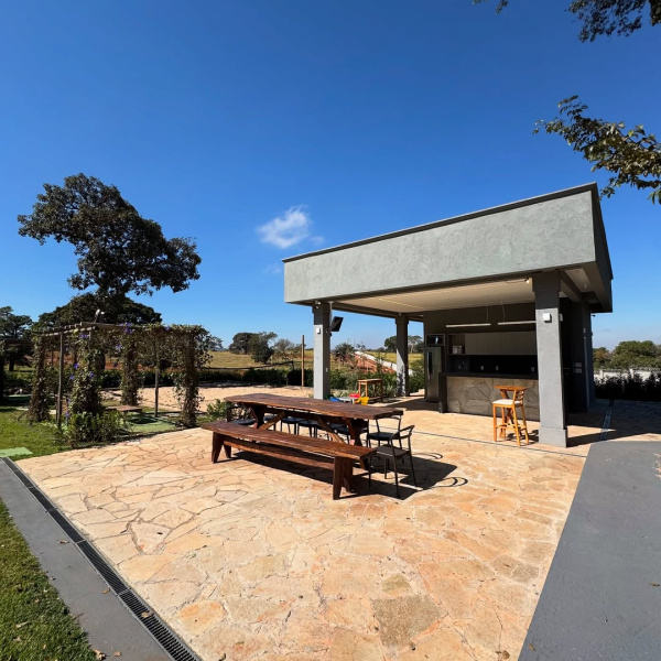 CHÁCARA 4 SUÍTES + HILUX SW4  OU 1M no PIX